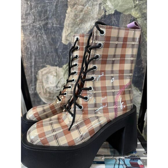 Larroude Plaid Ankle Boots with Black Soles - Picture 6 of 13
